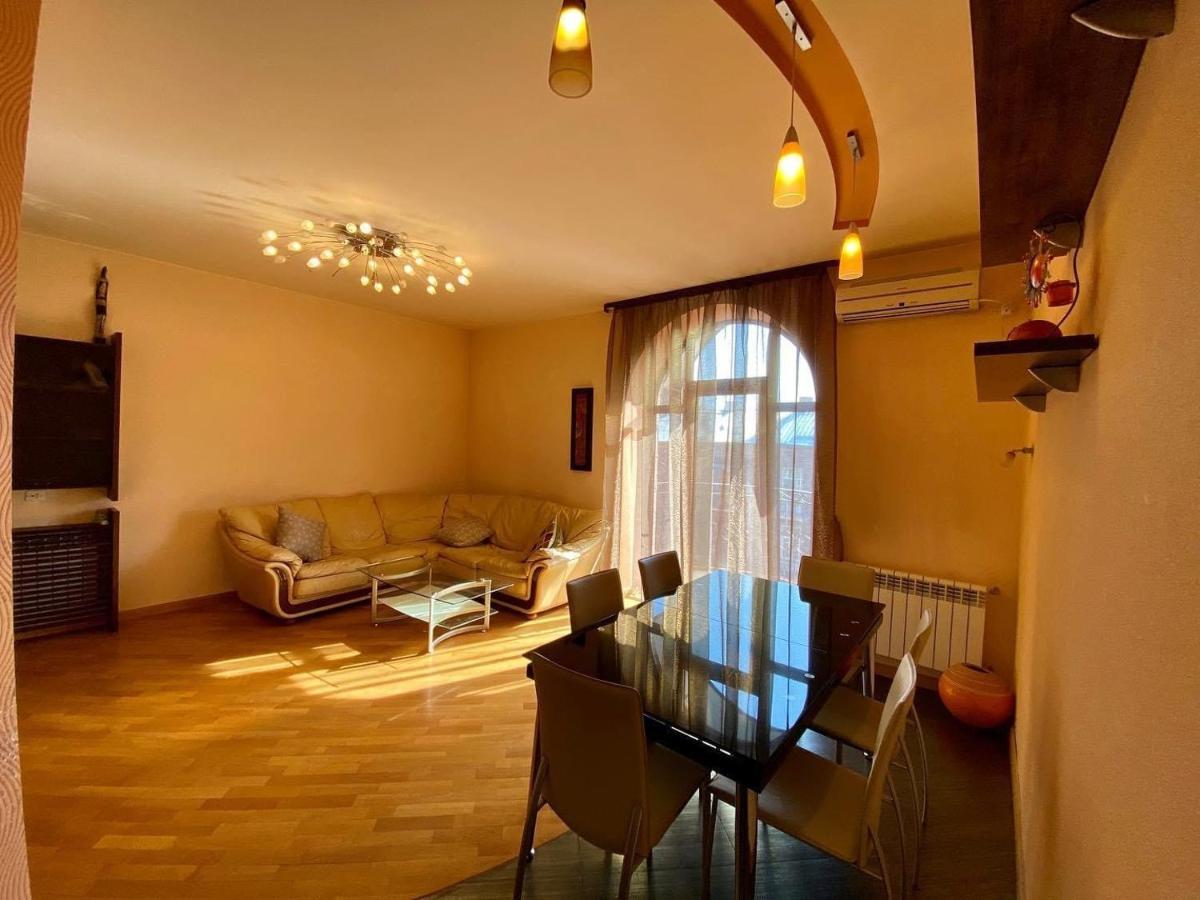 City Center Cute Flat 3 Rooms Jerevan Exteriér fotografie